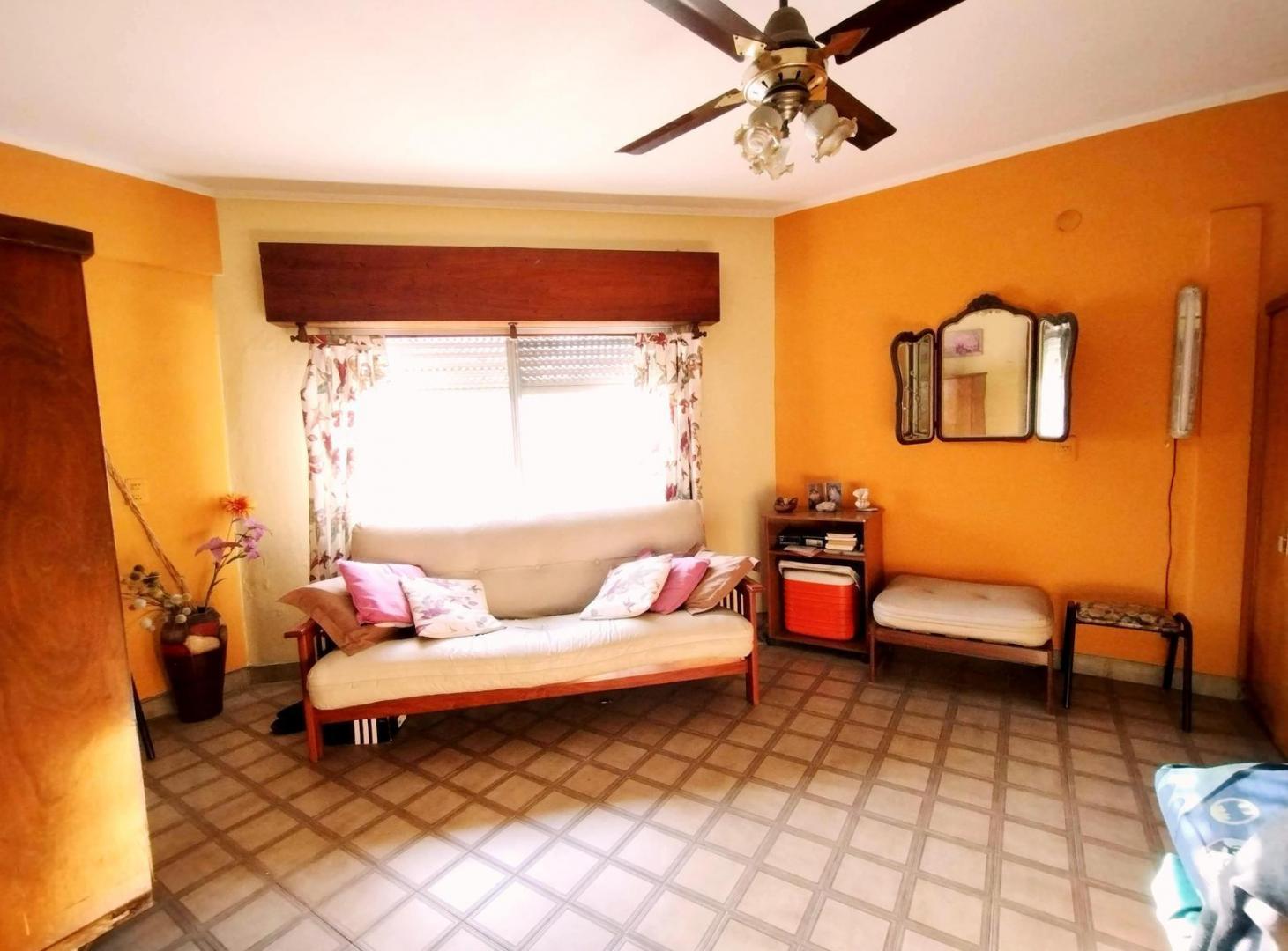 Foto de Casa + Departamento + 2 locales EN VENTA, imagen 3