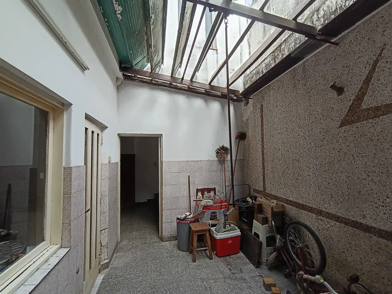 Casa de 2 Plantas, con Local y cochera 5
