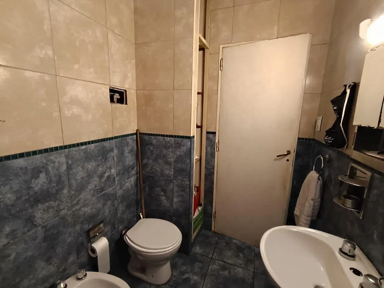 Casa de 2 Plantas, con Local y cochera 3