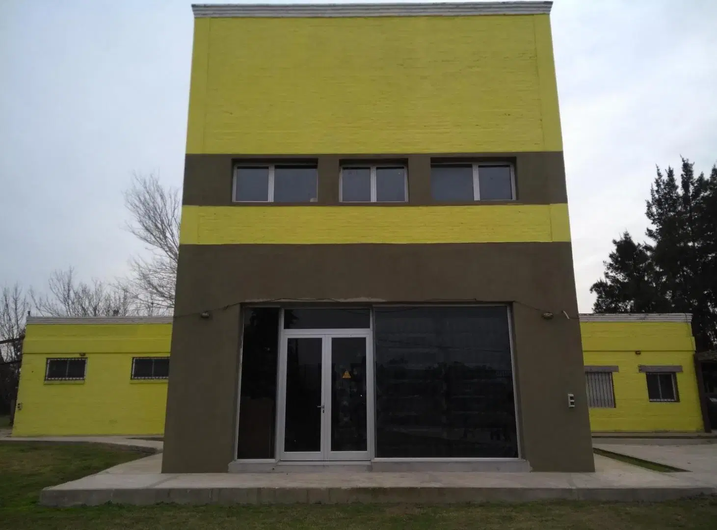 Deposito con oficinas en venta 1