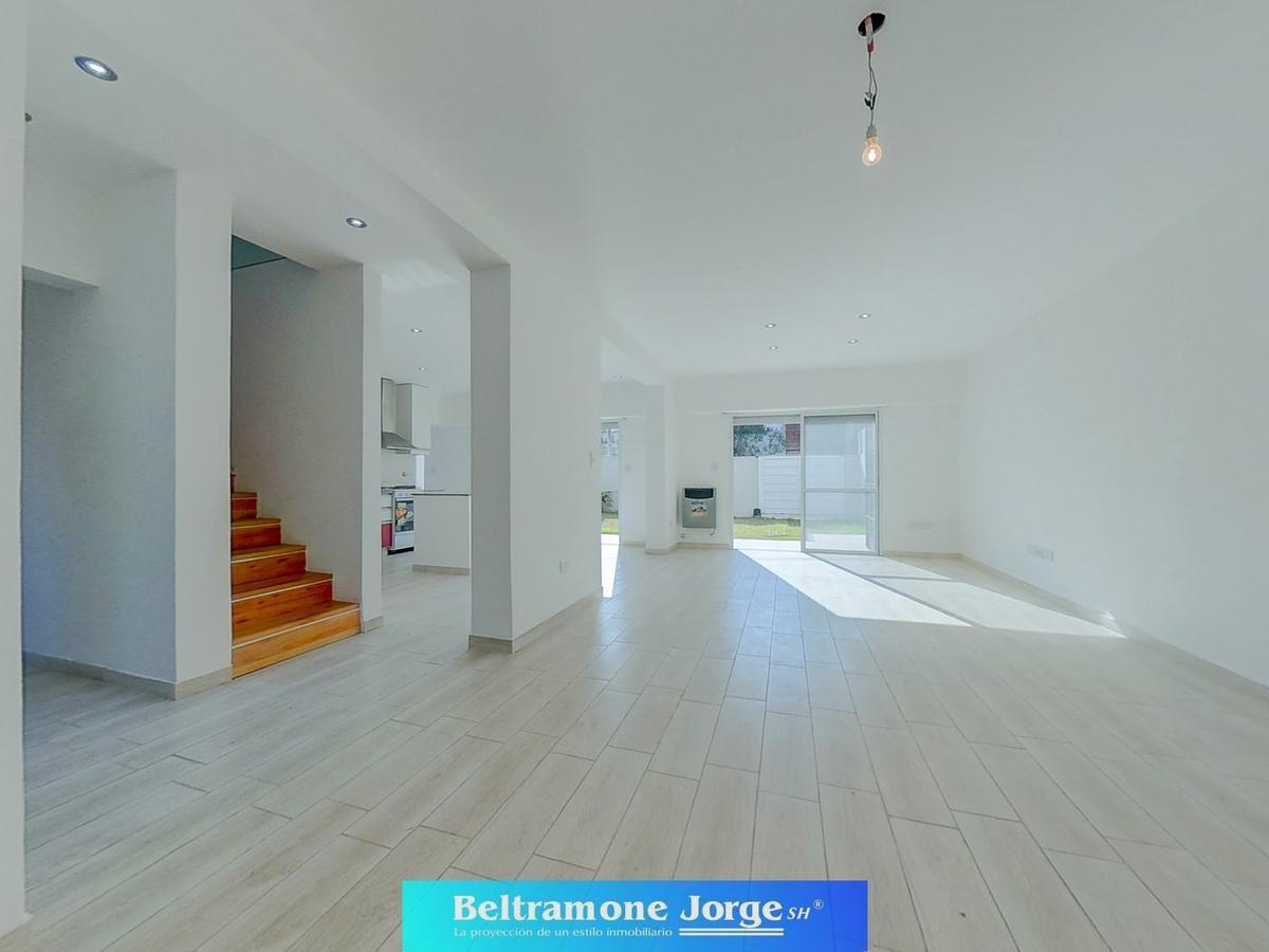 Foto de Importante casa a estrenar en venta de 4 dormitorios jardín. Con salida, imagen 3