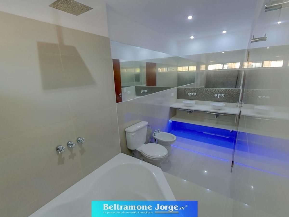 Foto de Importante casa a estrenar en venta de 4 dormitorios jardín. Con salida, imagen 5
