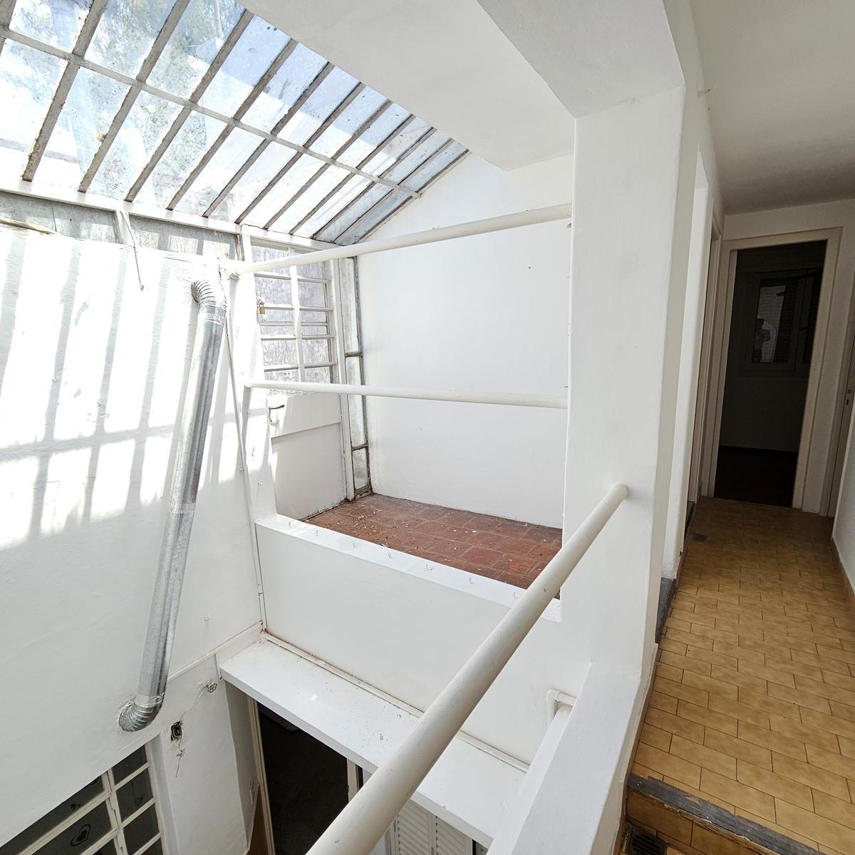 Casa en Ochava Muy Amplia 2