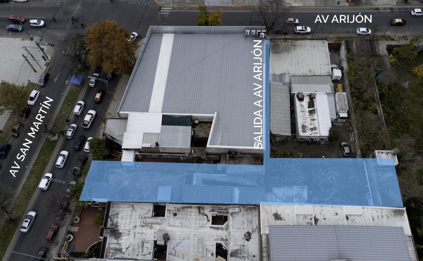 Foto de Terreno con inmueble a demoler. 781 m2 en Av. San Martín y Arijón, imagen 4