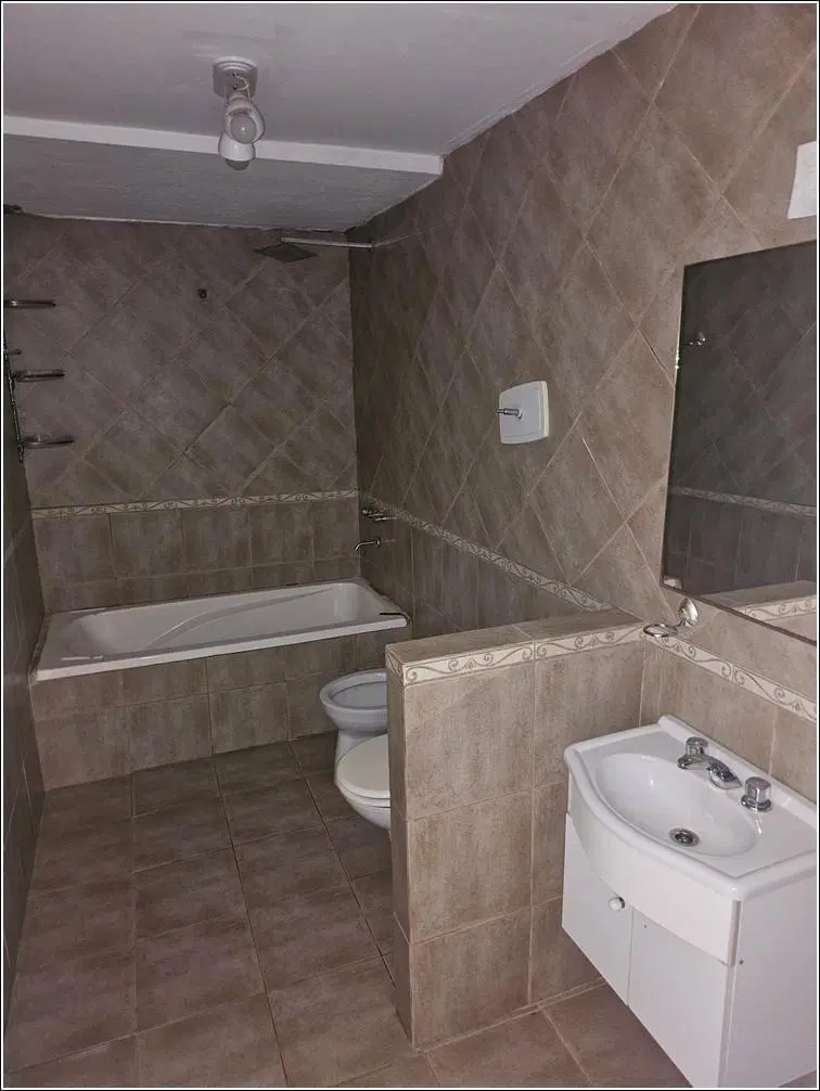 Casa en venta en La Florida rio de 2 dormitorios - Cochera y gran patio. Ideal Inversores 3