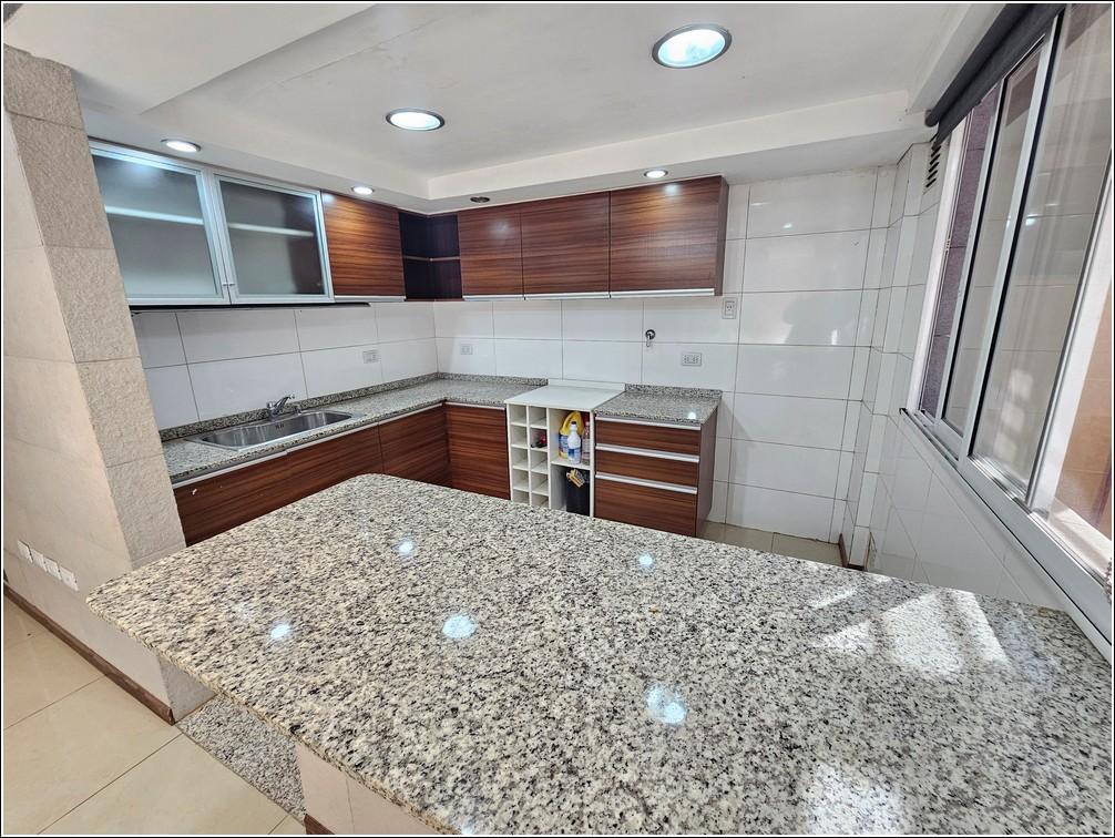Foto de Casa de Planta alta en alquiler - Un dormitorio - 2 baños - Granadero, imagen 4