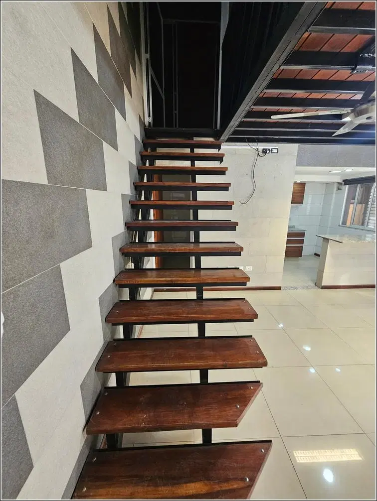 Casa de Planta alta en alquiler - Un dormitorio - 2 baños - Granadero Baigorria 3