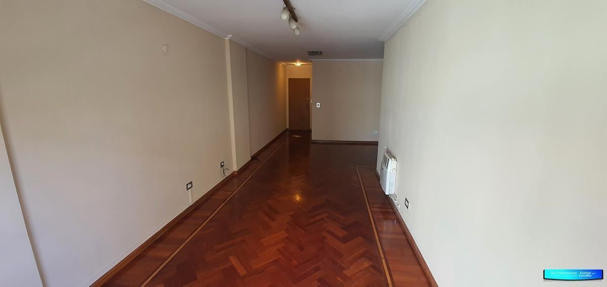 Foto de Impecable - Departamento Con Patio - Quincho y Parrillero, imagen 1
