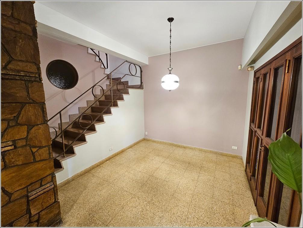 Foto de Chalet en venta de 4 dormitorios en La Florida a metros de Río., imagen 4