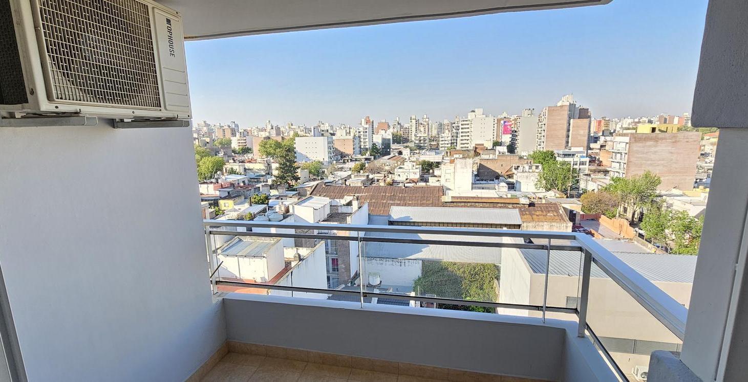 Foto de Departamento 1 Dormitorio al Frente C/ Balcón - Impecable, imagen 4