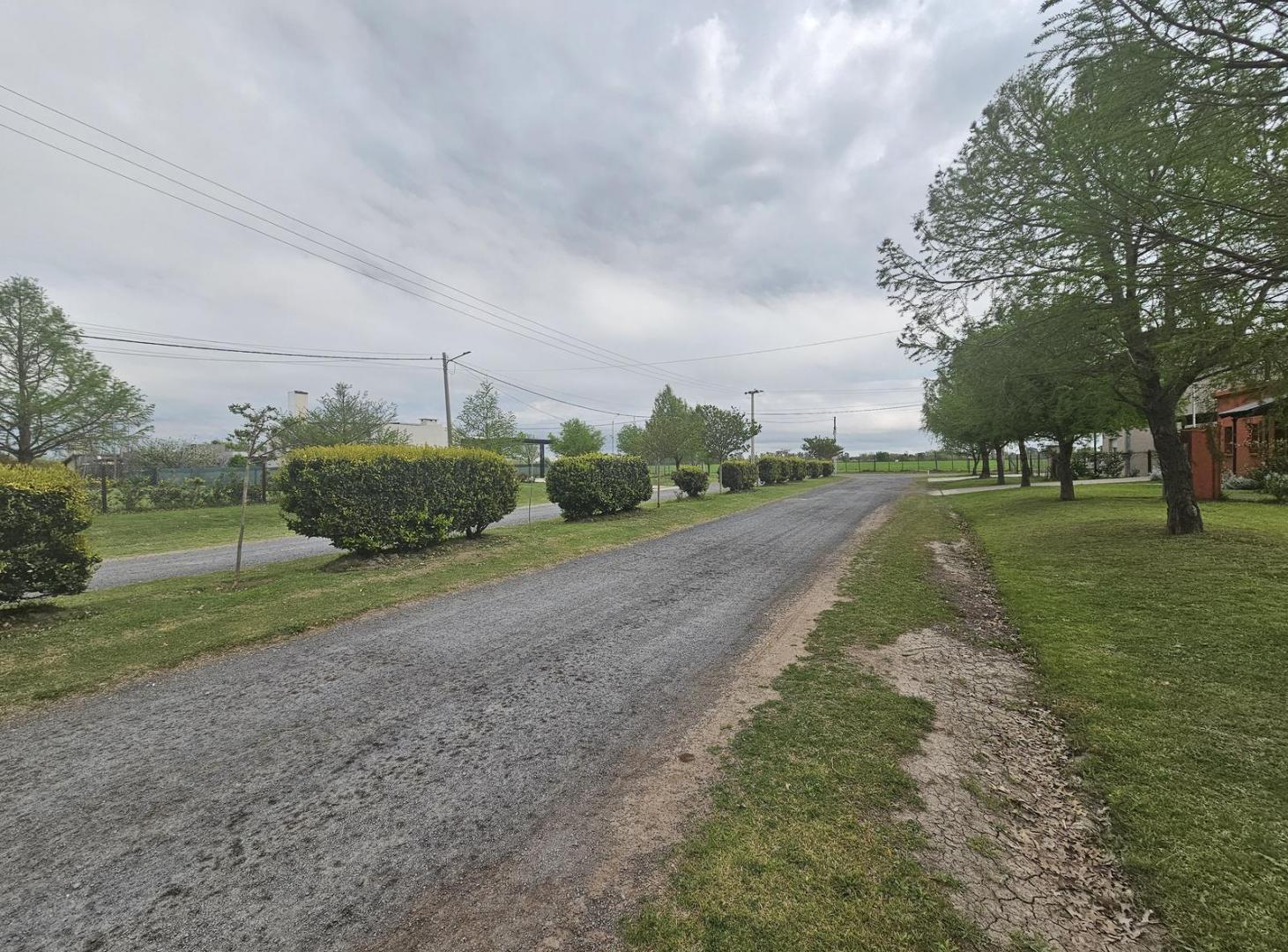 Foto de Terreno en venta en Barrio Las Casuarinas sobre el Bv. Principal., imagen 5
