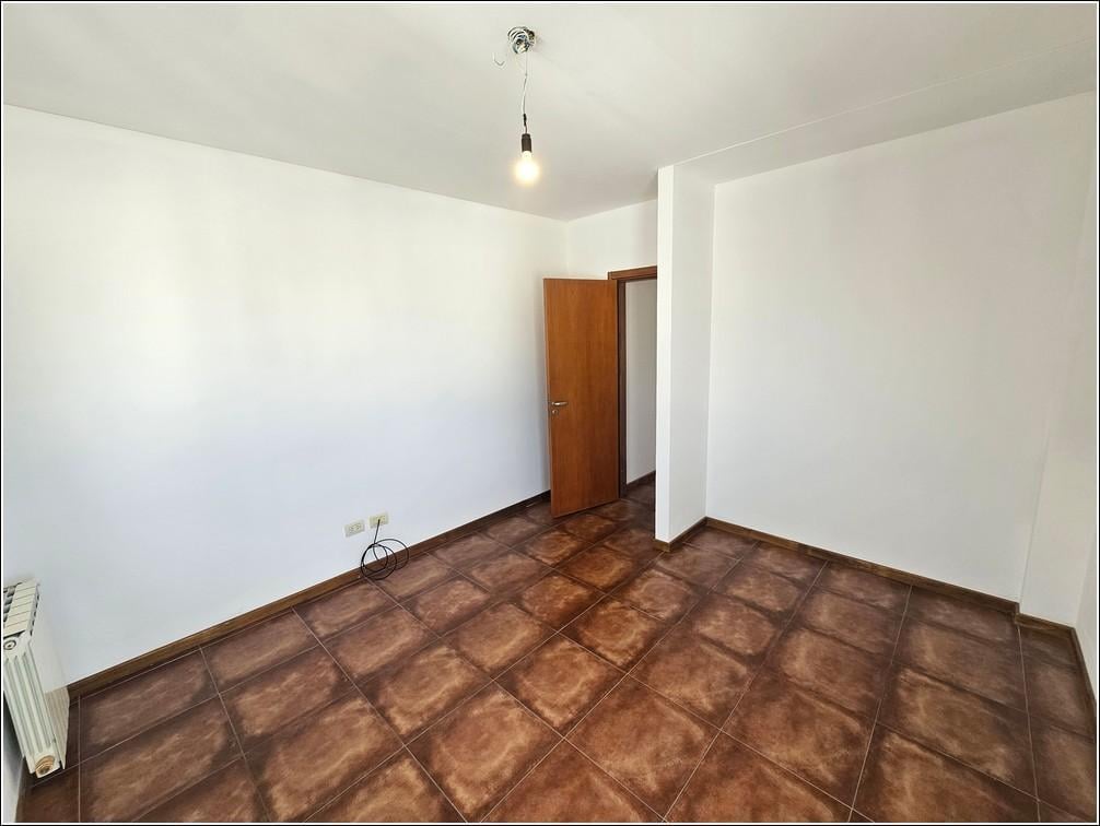Foto de Departamento en alquiler un dormitorio al frente con cochera. Excelente, imagen 5