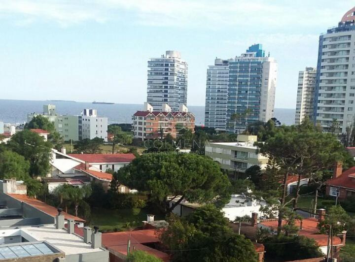 Apartamento en la Brava 2 dormitorios con terraza y garage