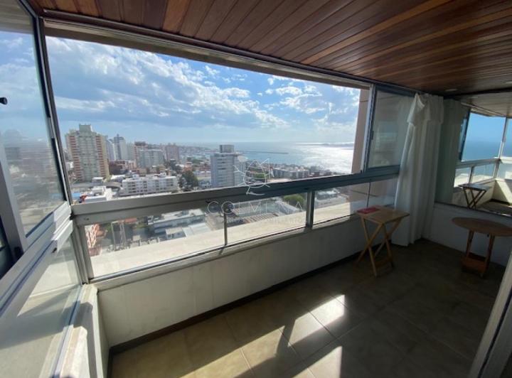Foto de Se Alquila Rebelión - Apto con Excelentes vistas a playa mansa y Brava, imagen 5