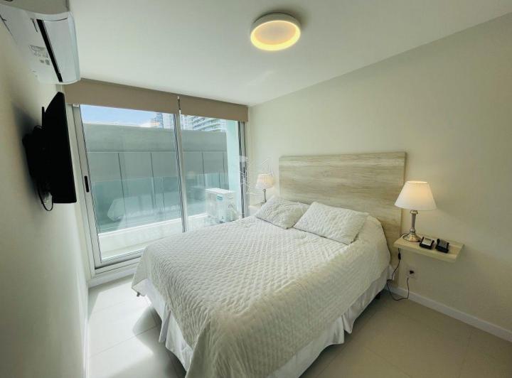 Foto de Apartamento en venta en Playa Mansa Punta del Este, imagen 4