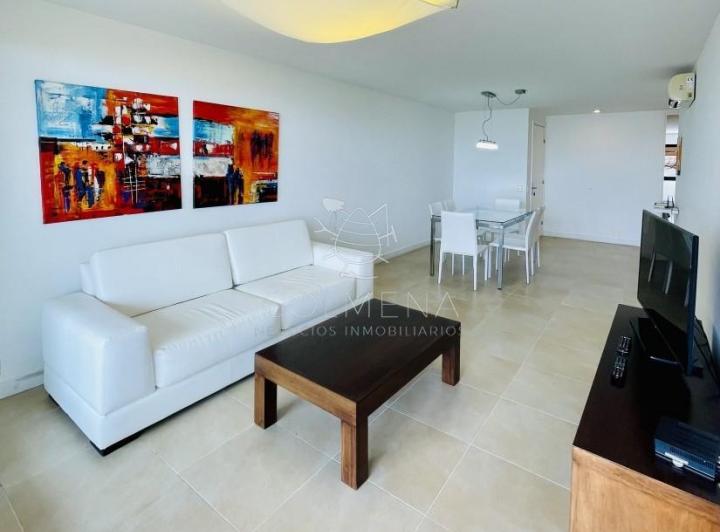 Foto de Venta de apartamento de dos dormitorios con parrillero en complejo, imagen 2