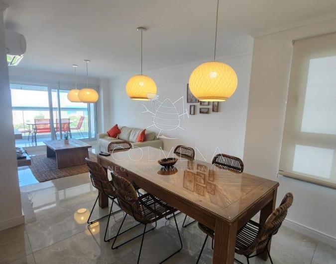 Foto de Venta Apartamento 2 dormitorios en Edificio de categoría, zona Mansa, imagen 3