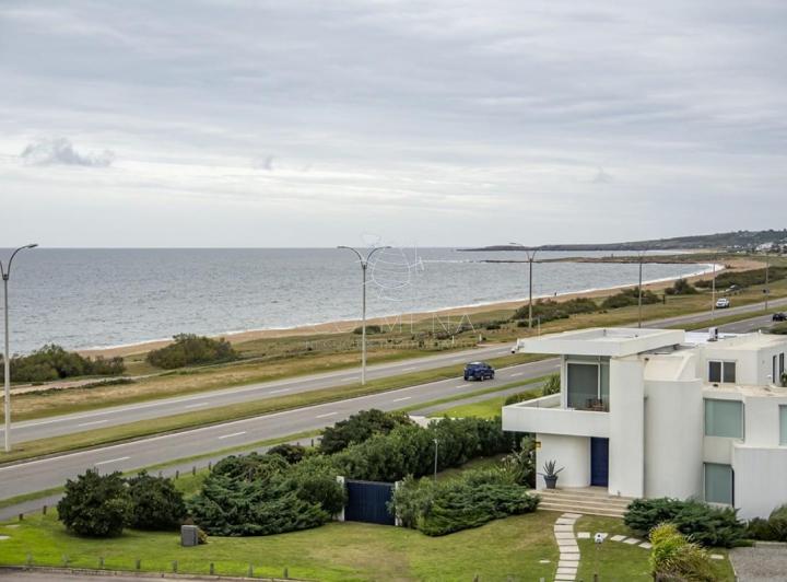 Foto de Apartamento en playa mansa con vista frente al mar., imagen 5