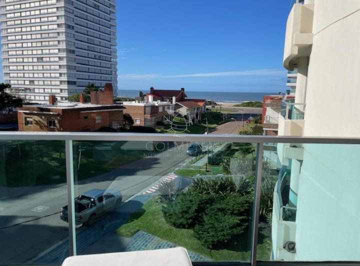Apto de 2 dormitorios 2 baños en la brava a una cuadra del mar 3