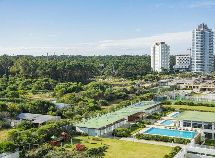 Foto de Hermoso Departamento en venta de 3 dormitorios. Torre Tiburon. Playa, imagen 3