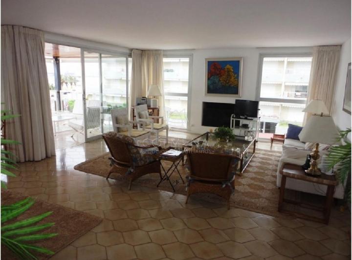Foto de Apartamento en Venta - Edificio Brioni, Punta del Este, imagen 1