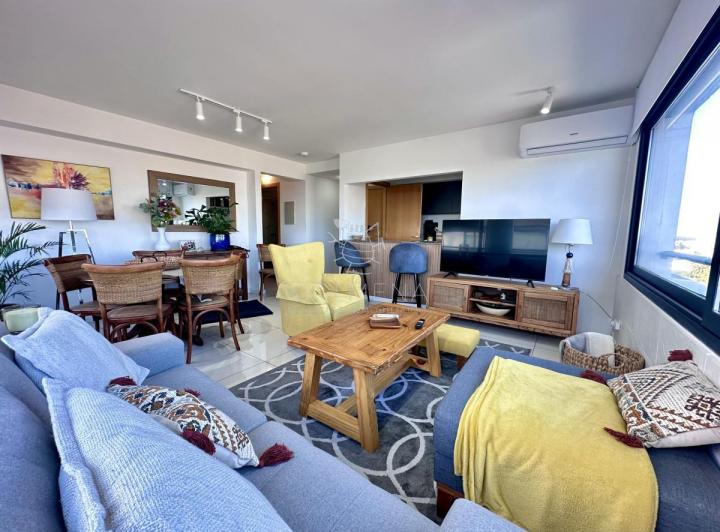 Apartamento a pasos de Av. España 3