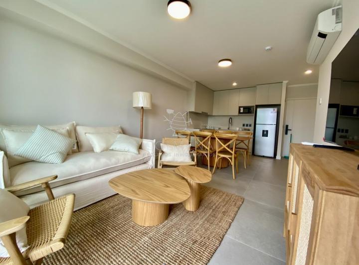 Alquiler Apartamento 2 dormitorios frente al mar en playa mansa 4