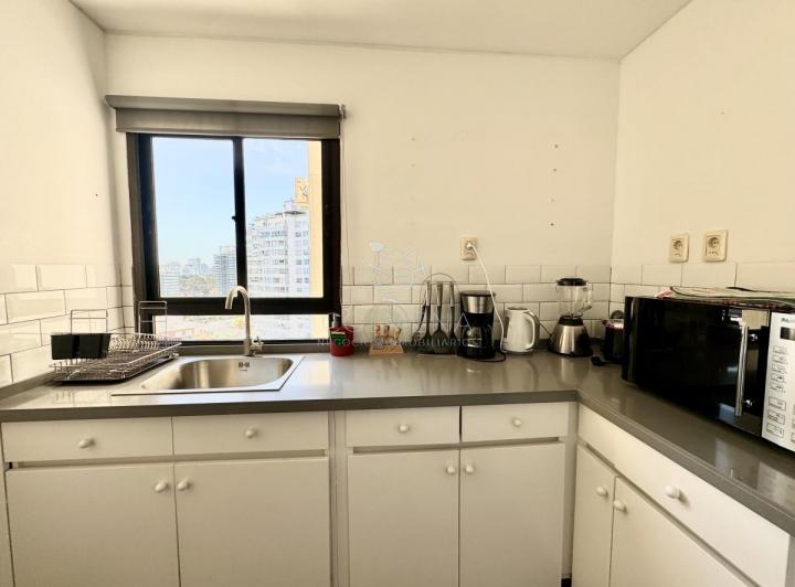 Apartamento en primeras parada de la brava y pasos de la peninsula. 4