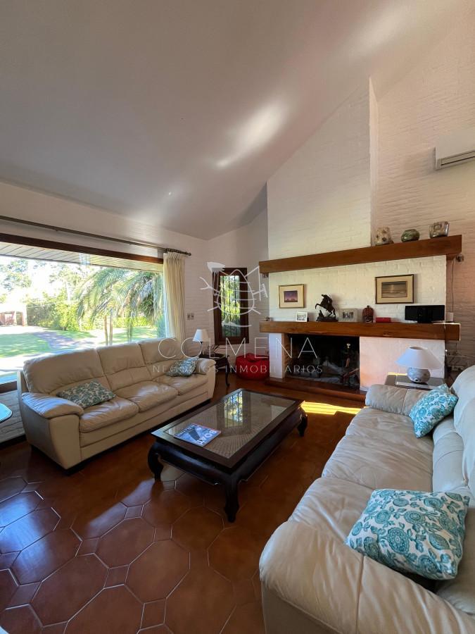 Foto de Alquiler Importante casa en Barrio Lugano, imagen 4