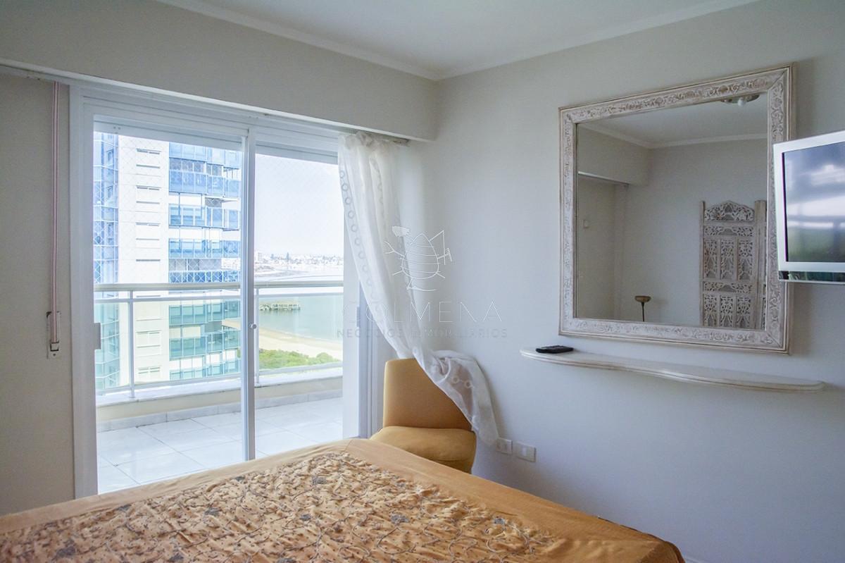 Foto de Departamento de 3 dormitorios en venta frente a Playa Mansa, Coral Tower, imagen 5