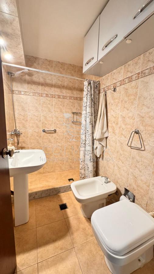 Foto de Apartamento en Alquiler en Peninsula a 1 cuadra y media playa los dedos, imagen 5