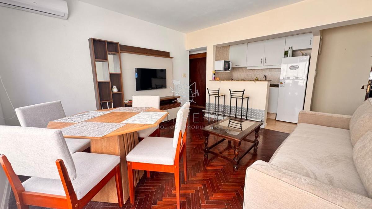 Foto de Apartamento en Alquiler en Peninsula a 1 cuadra y media playa los dedos, imagen 3