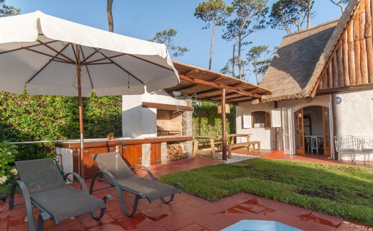 Foto de Casa en ALQUILER a sólo 150 mtrs del Mar, imagen 2