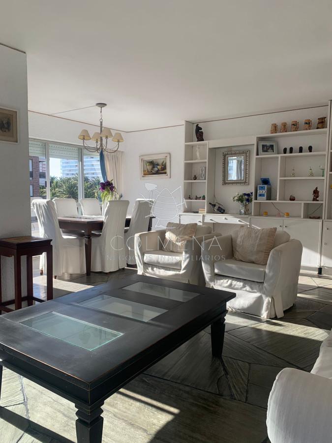 Foto de Muy lindo apartamento en península de Punta del Este, imagen 3