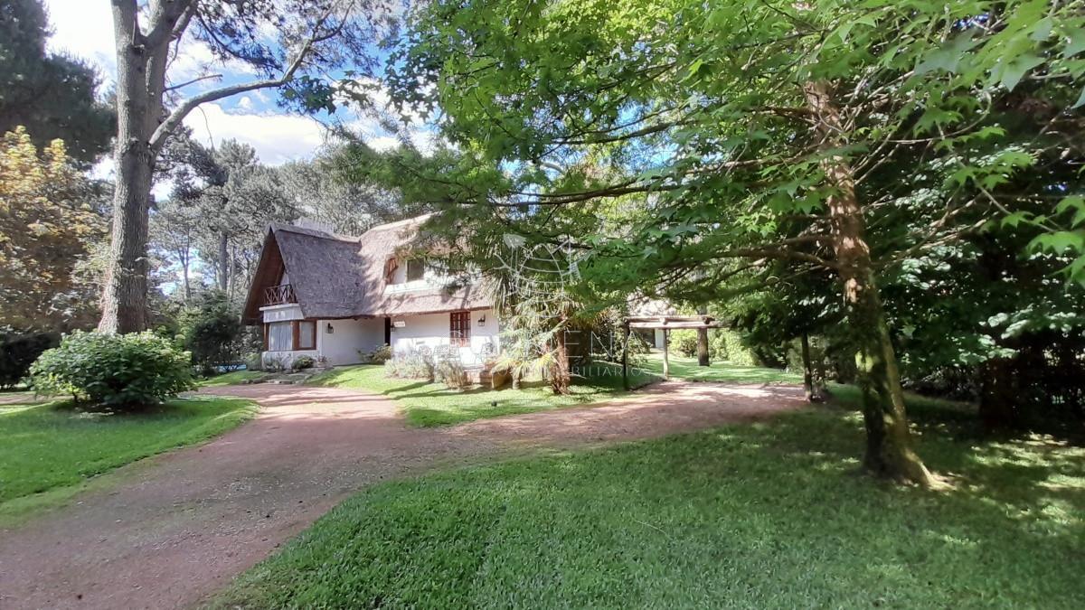 Casa en Punta Ballena, Portezuelo Bosque