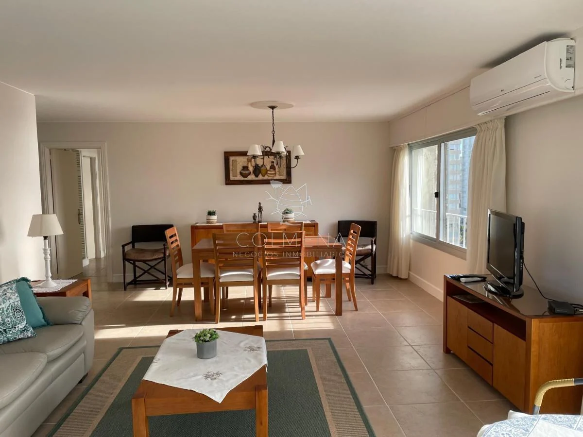 Foto de Muy lindo apartamento en venta en Punta Del Este, imagen 2