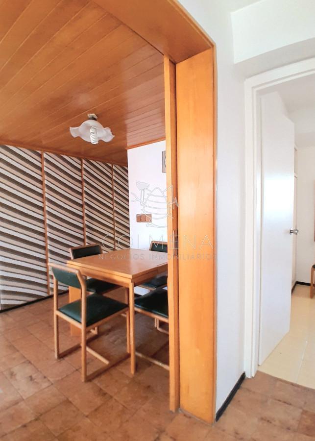 Foto de Oportunidad de negocio! Apartamento de 2 dormitorios y 2 baños con, imagen 2