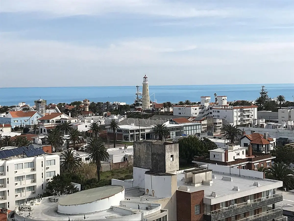 Apartamento en Península 2 dormitorios con terraza y garage 2