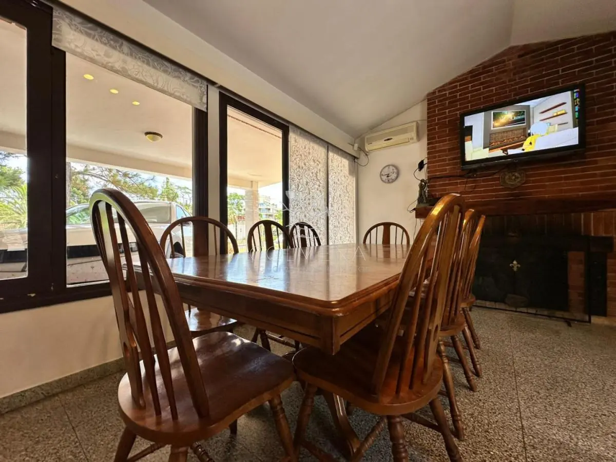 Casa de 3 dormitorios en venta en playa mansa 5