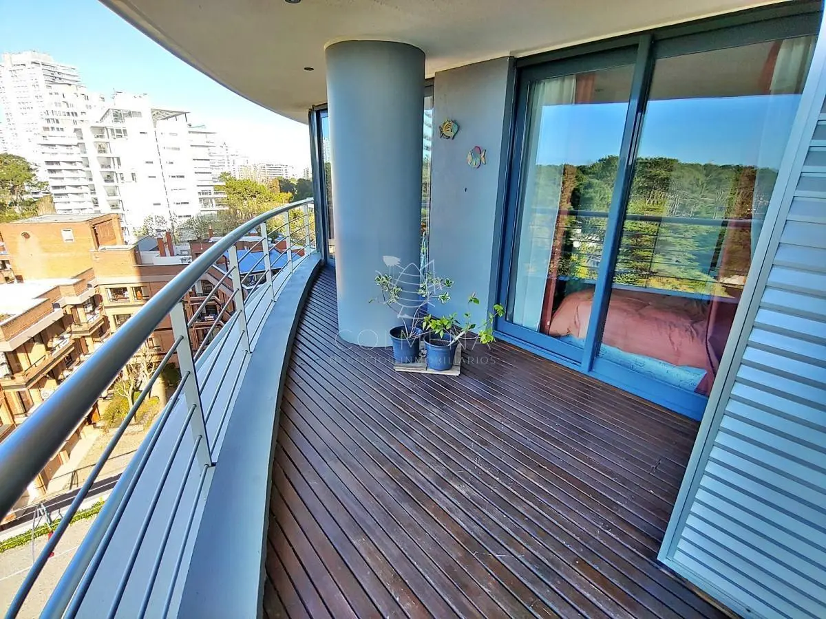 Apartamento en Torre de categoria. 2