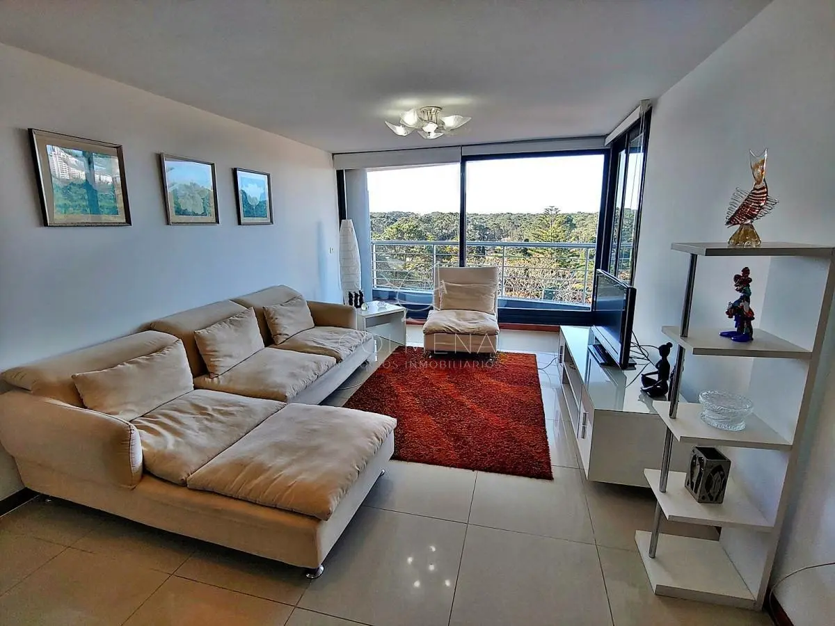 Apartamento en Torre de categoria. 5