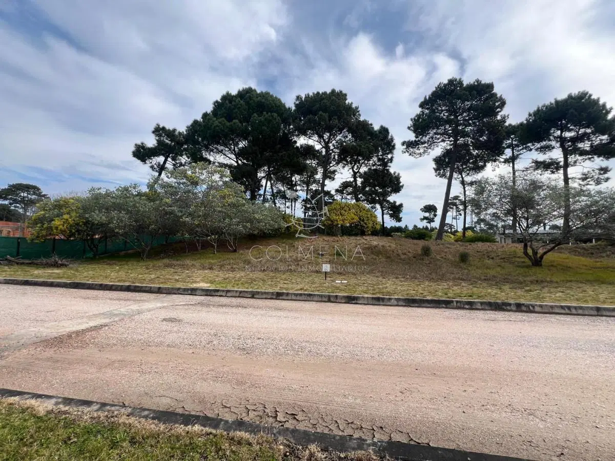 Lote en venta en Acres de Solanas. 3