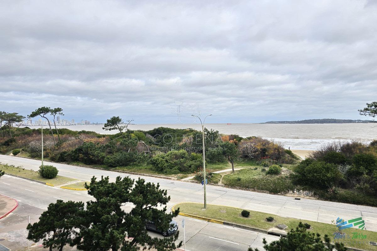 Foto de Edificio de 3 dormitorios en Punta del Este primera línea Mansa, imagen 3