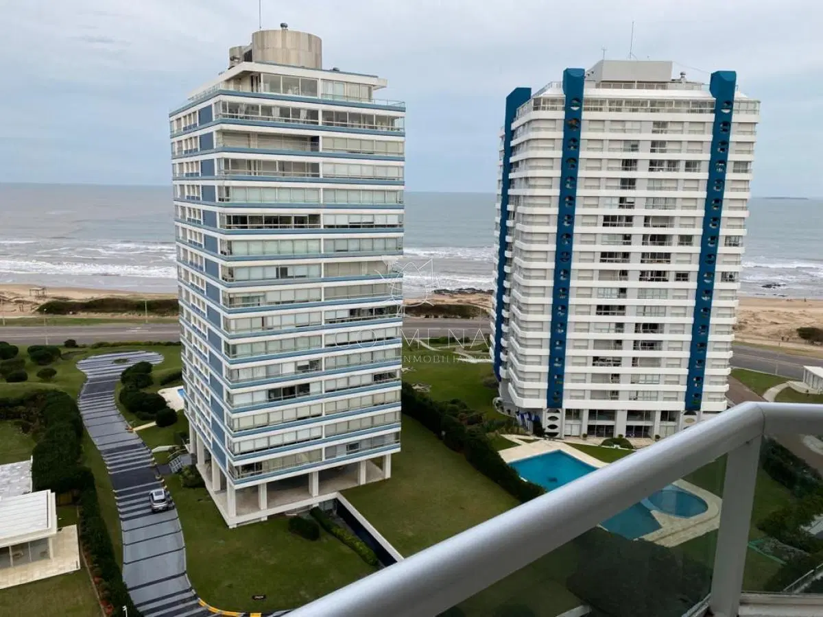 Apartamento en OPORTUNIDAD!! 3