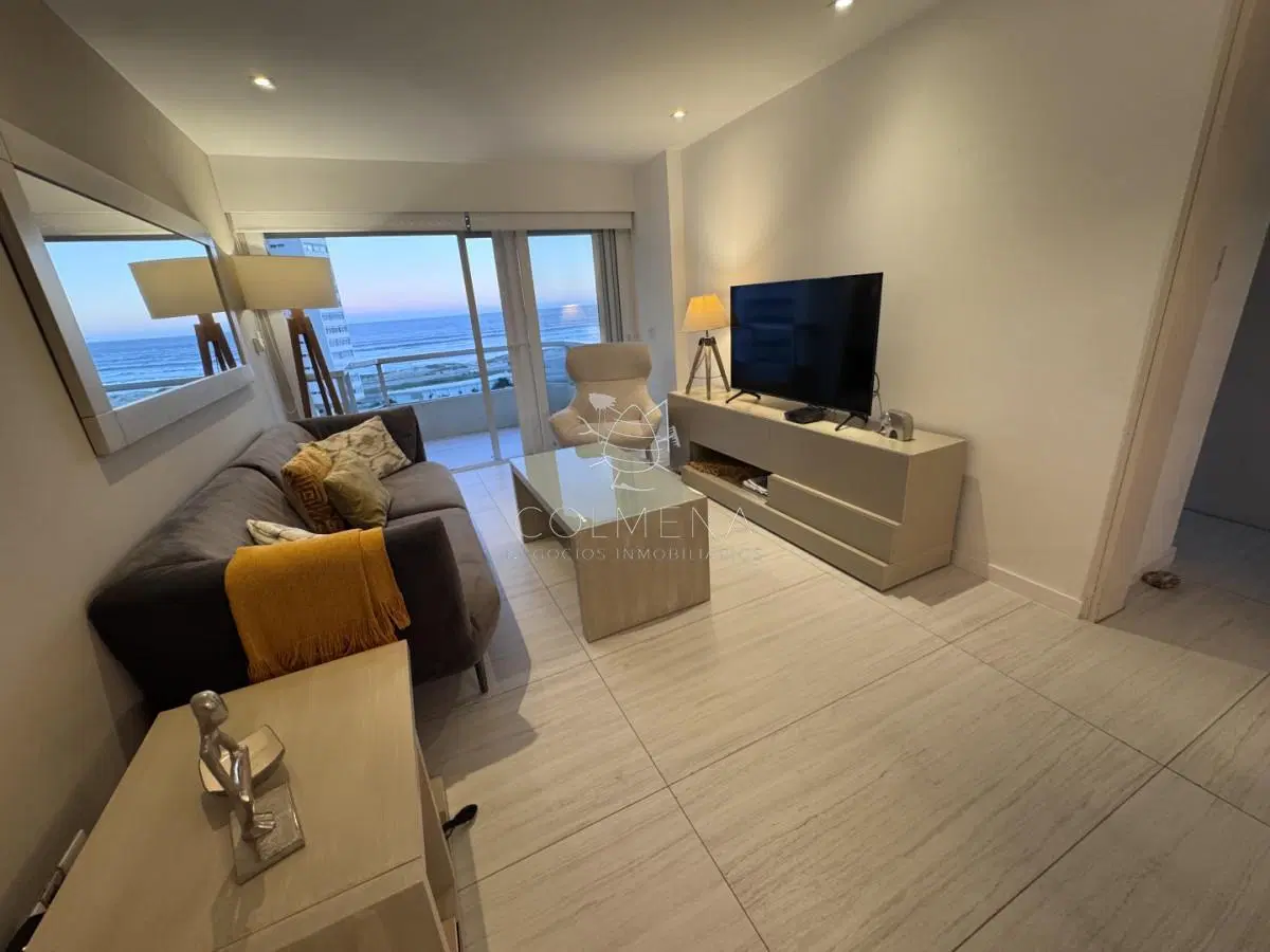 Apartamento totalmente reciclado ubicado a pasos del mar 4