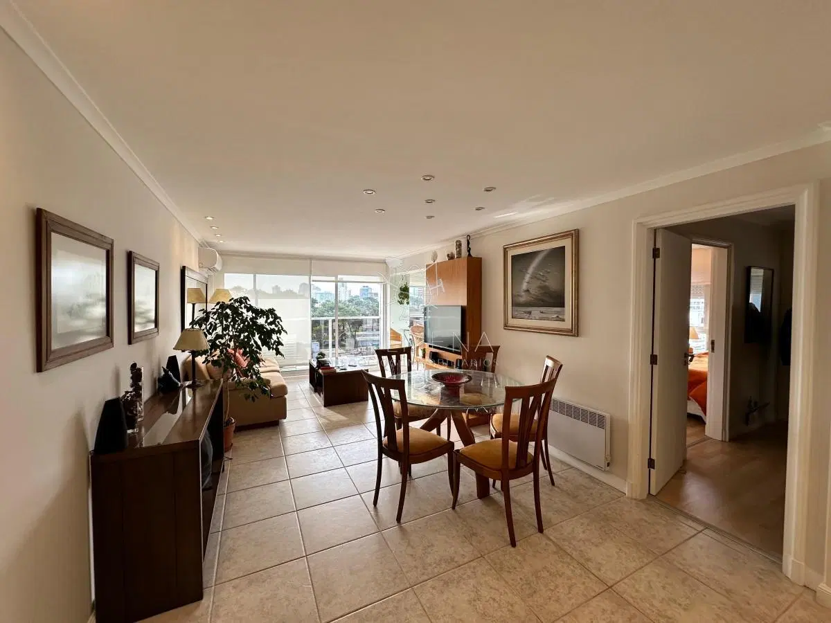 Apartamento de 2 dormitorios y medio en Playa Brava , Punta del este 5