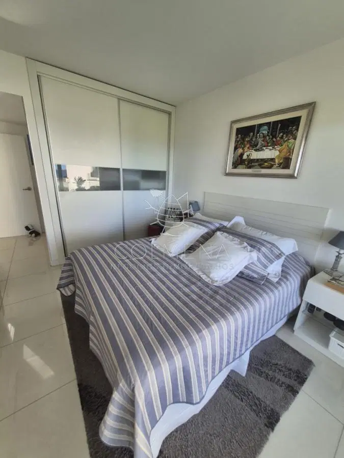 Apartamento en venta primera linea Playa Mansa Punta del Este 2 dormitorios 5