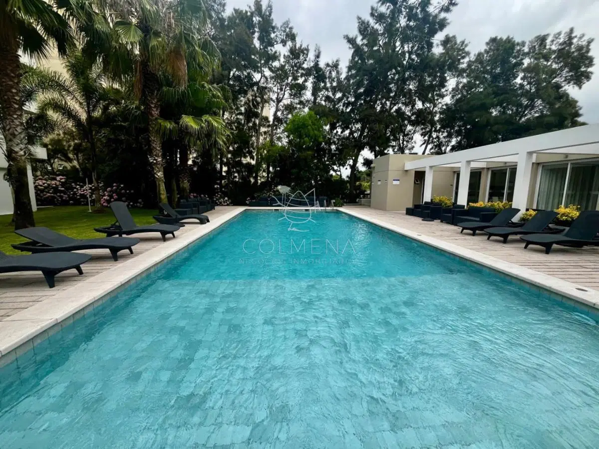 Espectacular departamento en edifcio de renombre frente al mar! 5