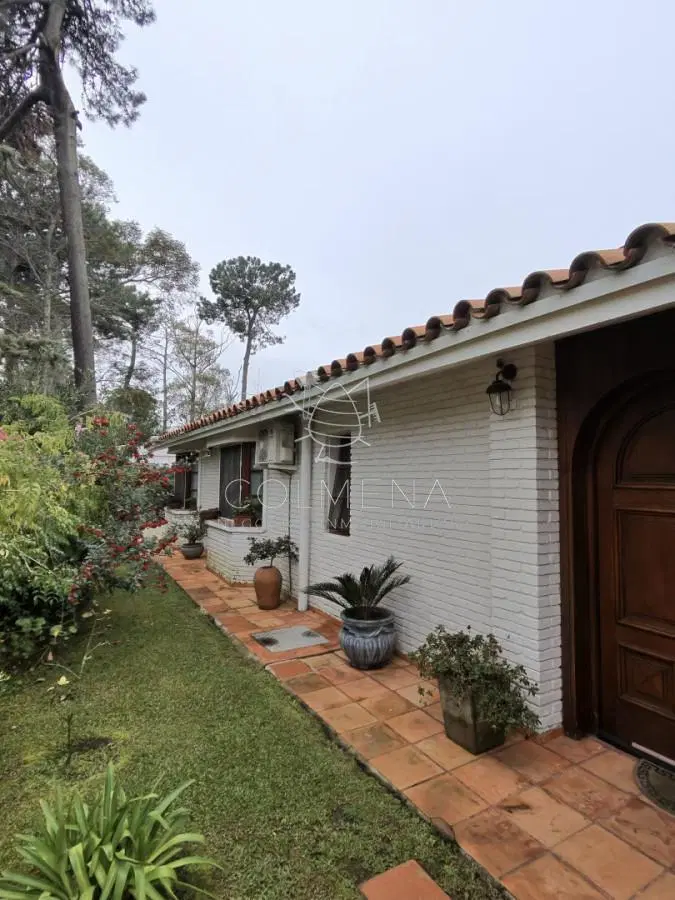 Casa 3 dormitorios en Pinares Punta del Este 1