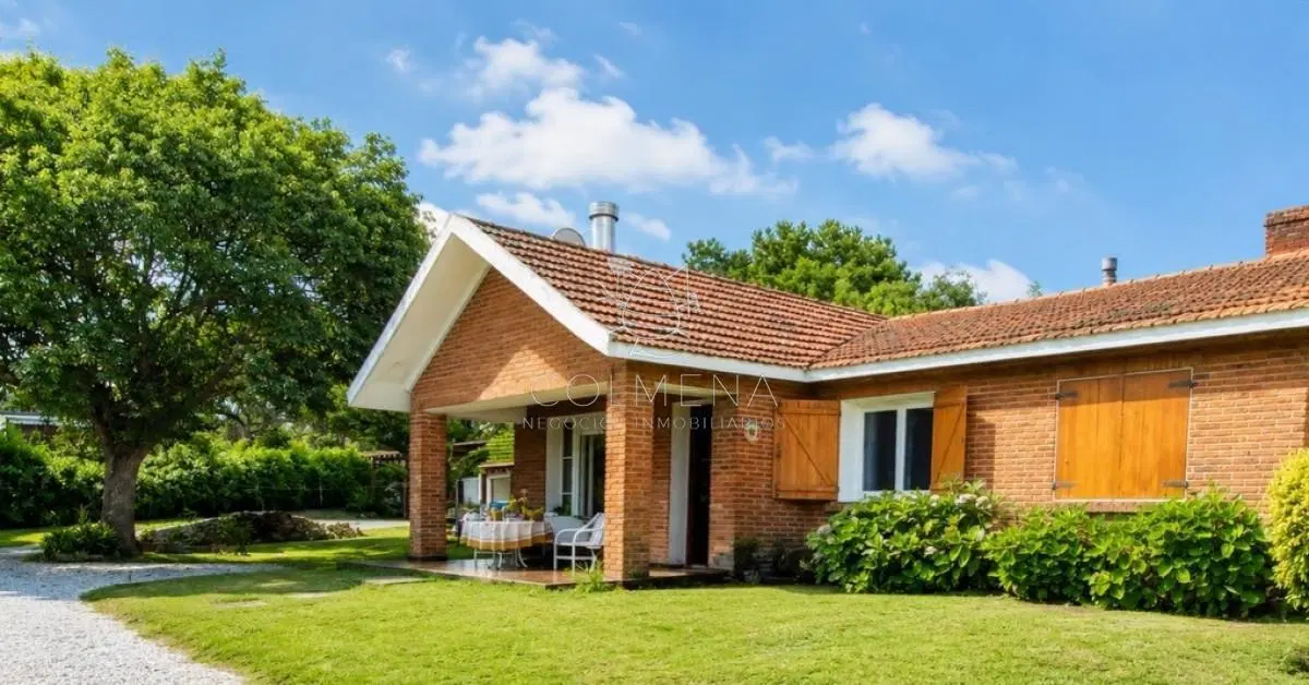 CASA 4 DORMITORIOS EN PLAYA MANSA - Las delicias 2